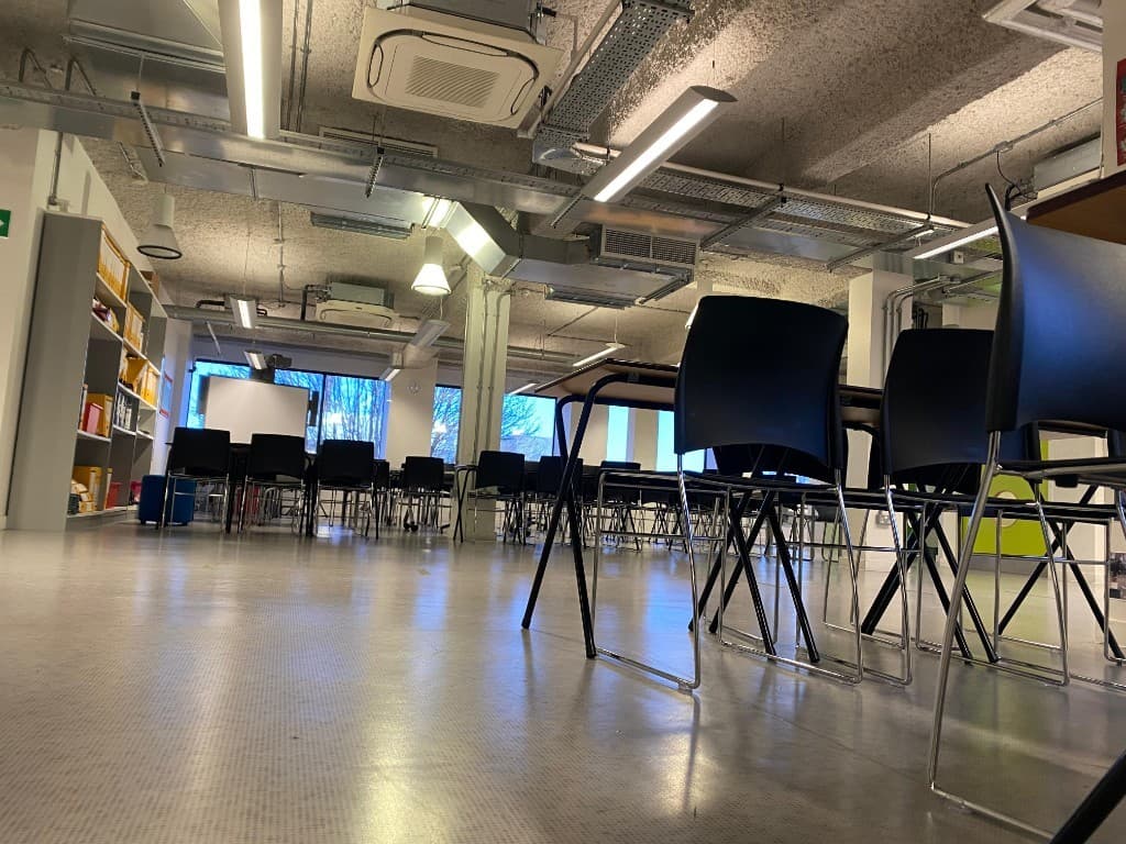 LEC Education teaching room at Commercial Road, Whitechapel